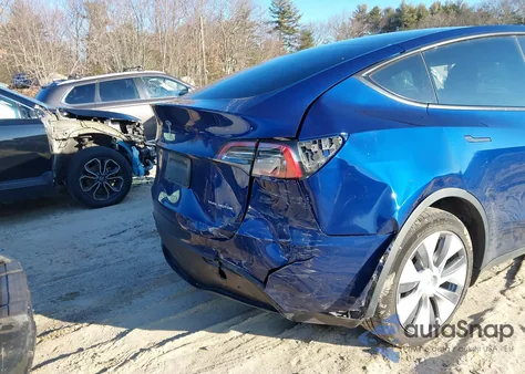 2022 Tesla Model Y Long Range Dual Motor All-Wheel Drive из США, поврежденный, VIN 7SAYGDEE3NA020326